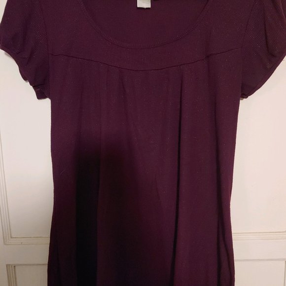 BOGO🎀Purple Tee with Sparkle- Size L - Picture 2 of 3